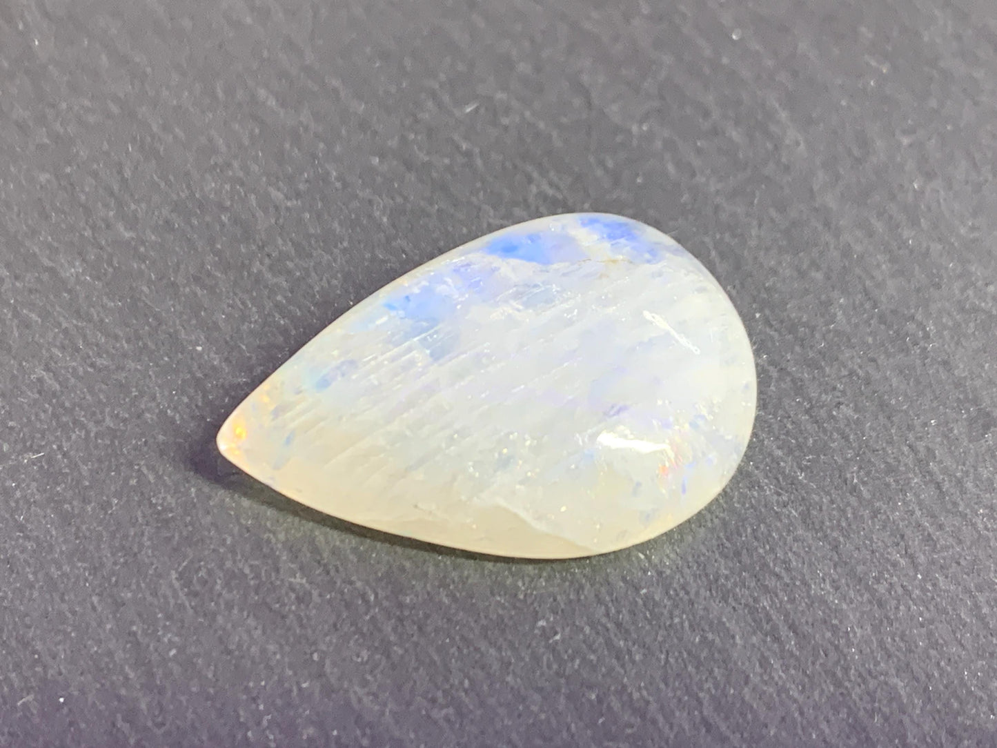 Rainbow Moonstone cabochon 22x14x7mm