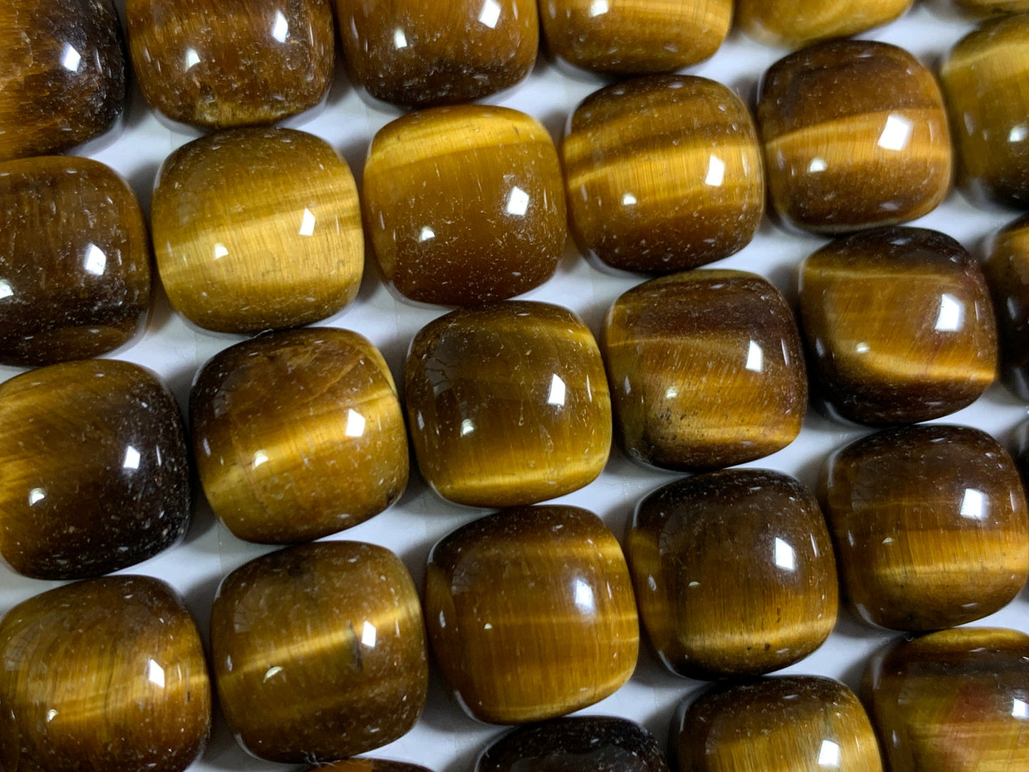 Tiger Eye square cushion 10mm cabochon - Calibrated cabochons