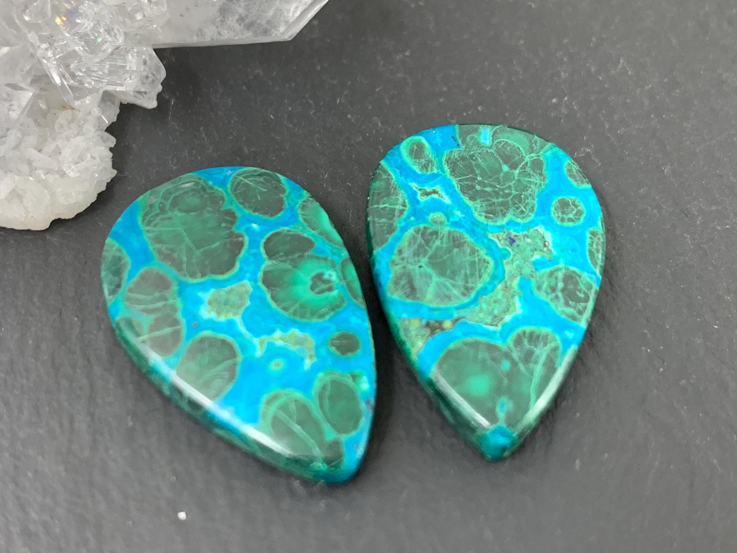 Malachite Chrysocolla pear 15x24x4mm cabochon pair