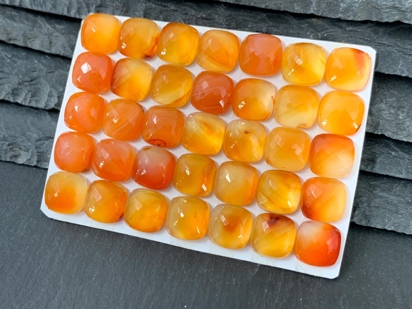 Faceted Carnelian square cushion 10mm cabochon - Calibrated cabochons