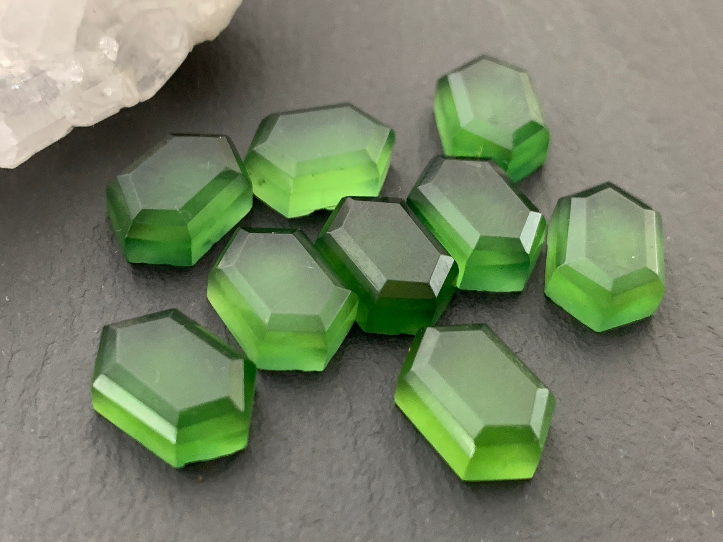 Faceted Serpentine long hexagon 8x12mm cabochon