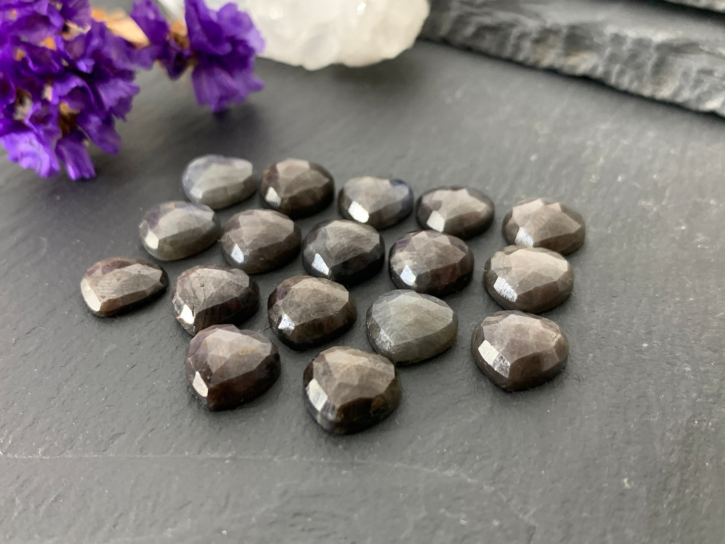 Second quality Faceted Wonderful Grey Star Sapphire heart 10mm cabochon