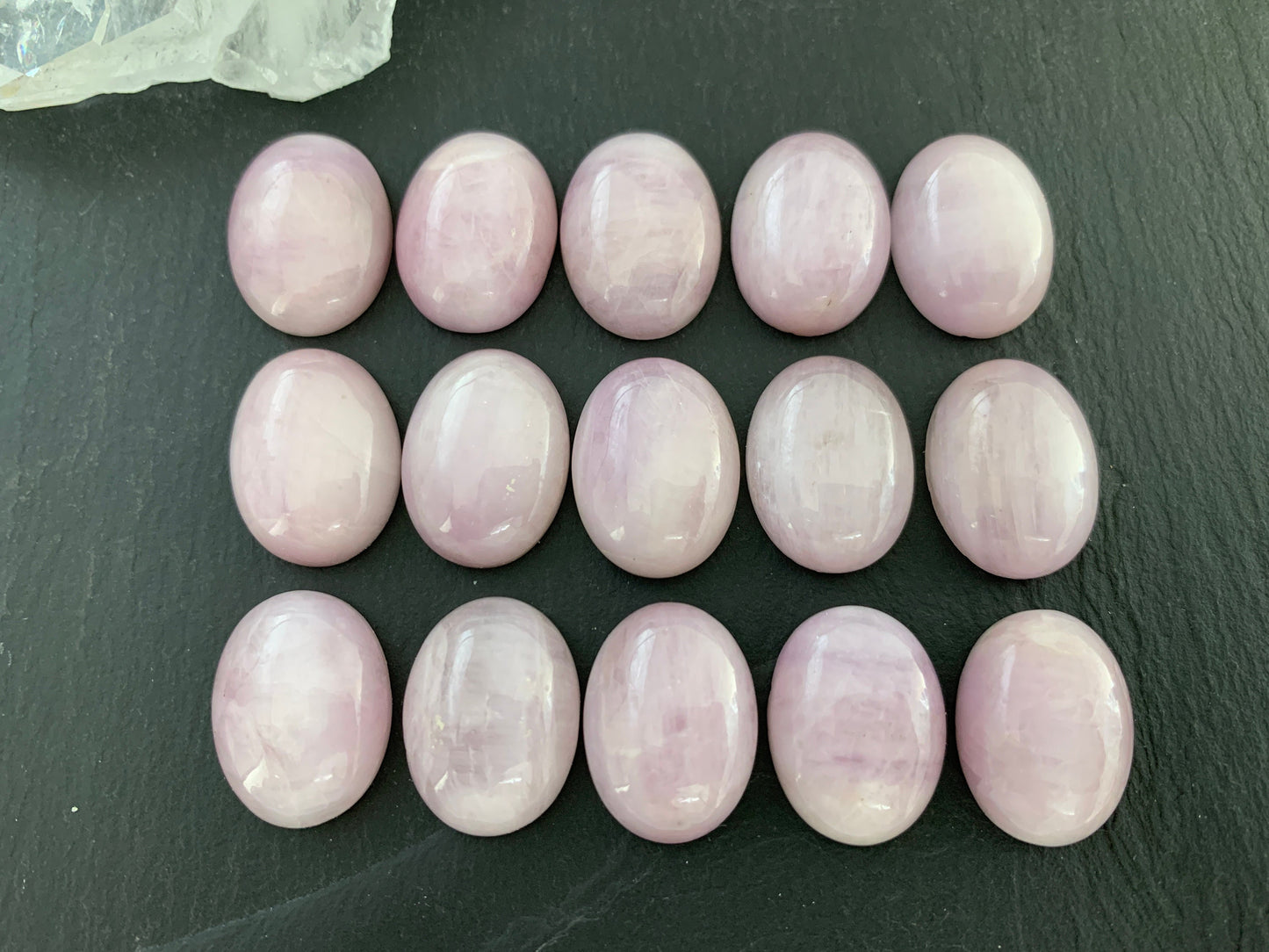 Kunzite oval 15x20mm cabochon - Calibrated cabochons