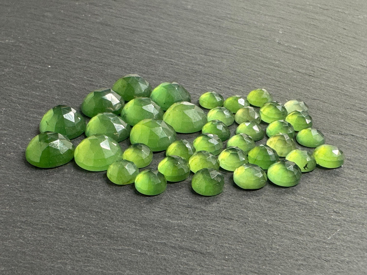 Faceted Serpentine round 6, 10mm cabochon