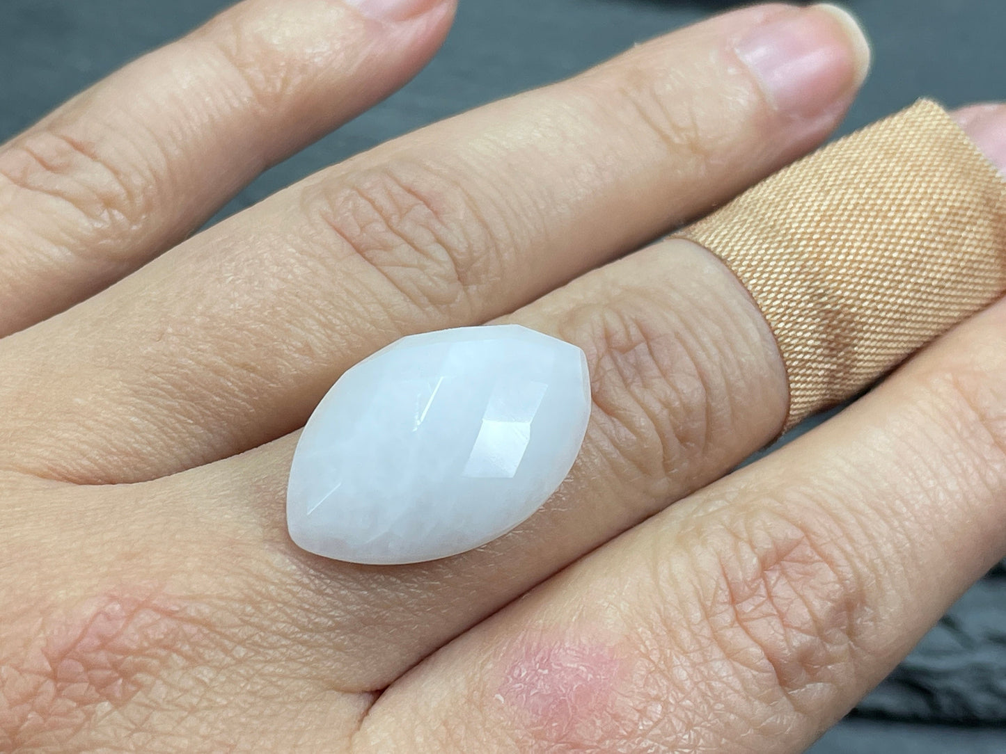 Faceted White Quartzite marquise 15x25mm cabochon - Calibrated cabochons