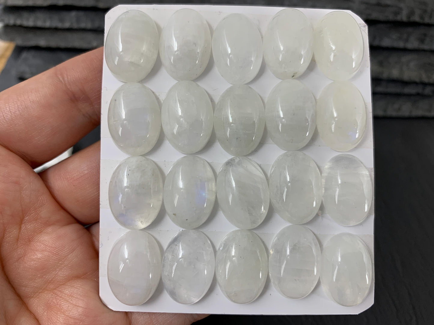 Rainbow Moonstone oval 13x18mm cabochon - Calibrated cabochons