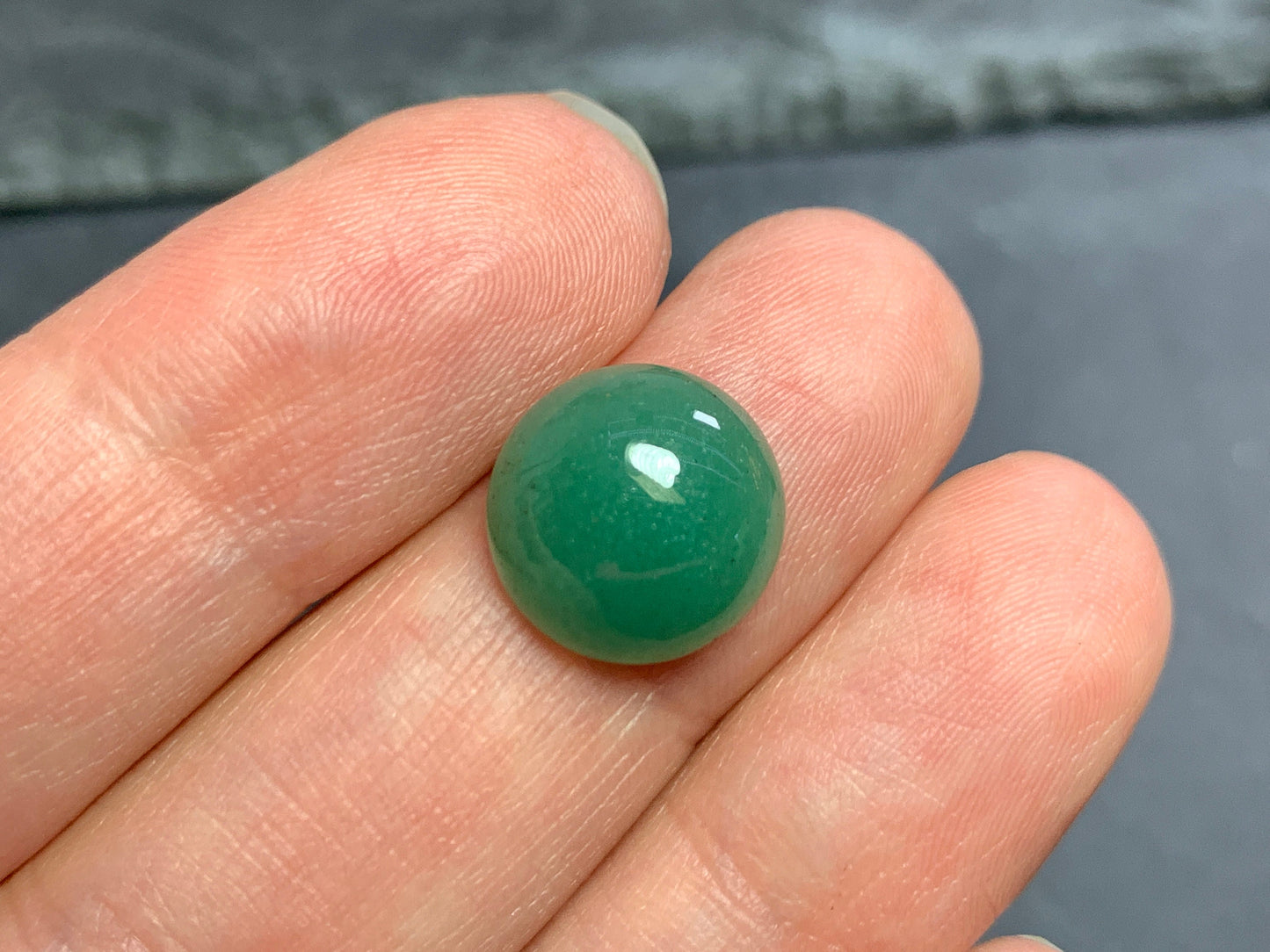 Green Aventurine round 12mm cabochon - Calibrated cabochons