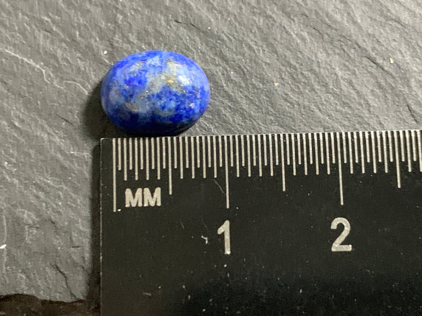 Lapis Lazuli oval 8x10mm cabochon - Calibrated cabochons