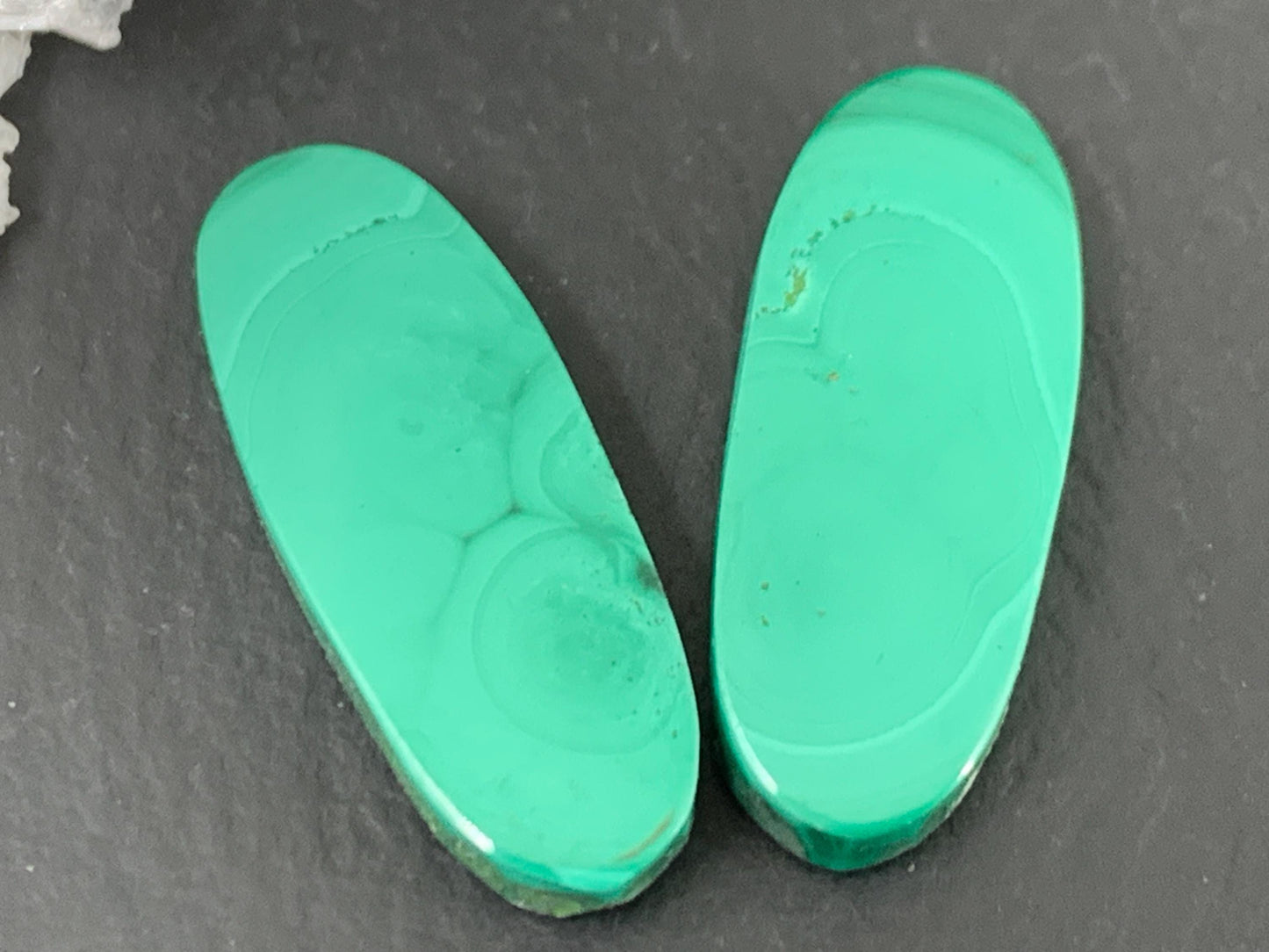 Malachite oval 9x25x4mm cabochon pair