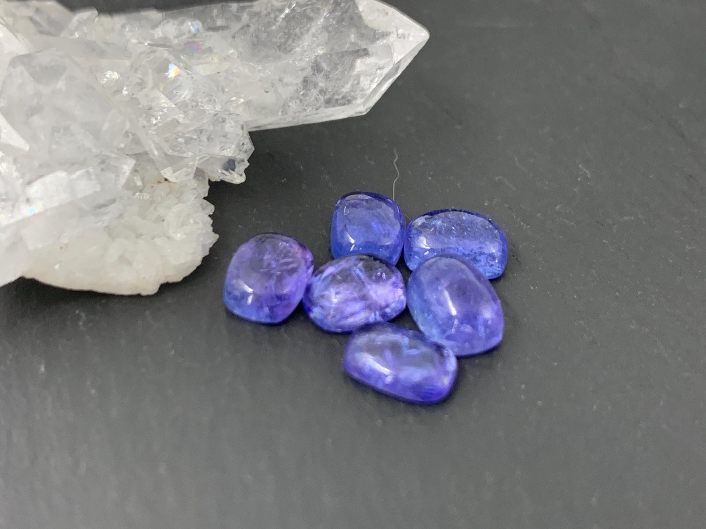 Tanzanite 4x6mm, 5x7mm rectangle cabochon