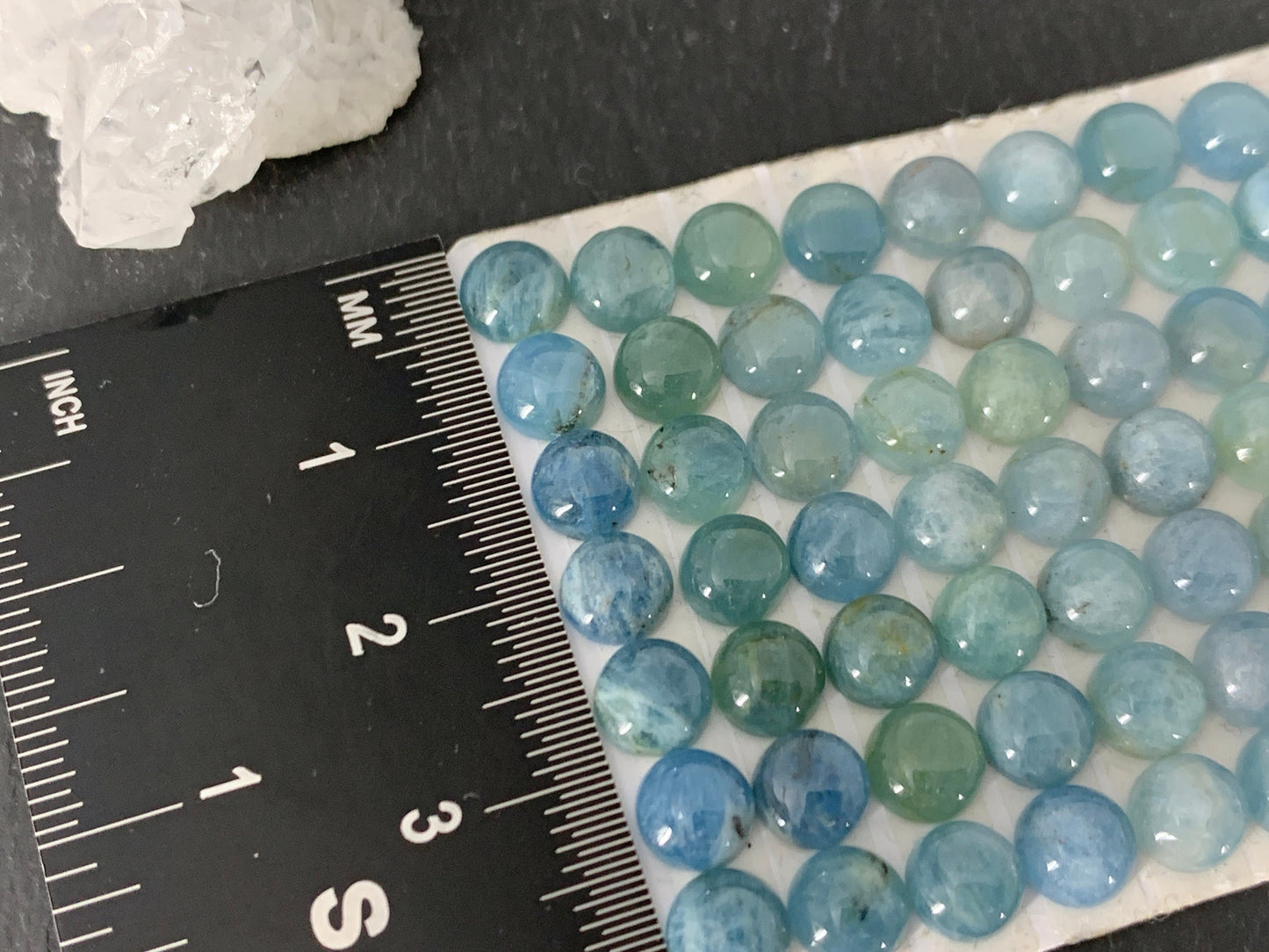 Aquamarine round 6mm cabochon - Calibrated cabochons
