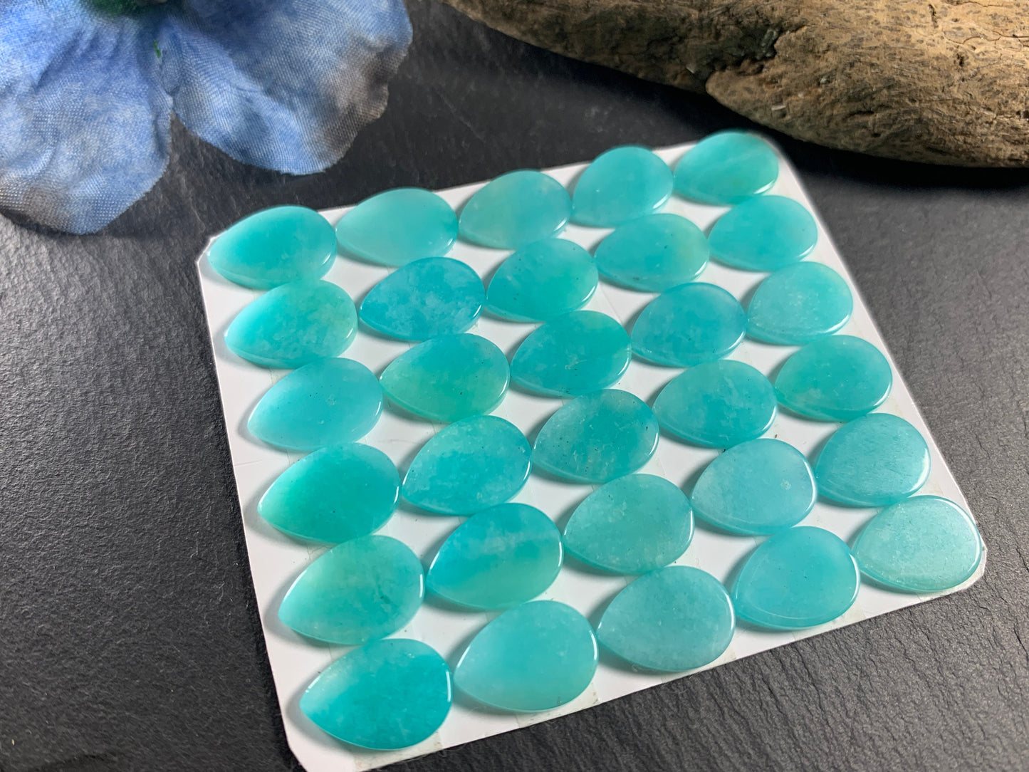 Flat Amazonite pear 10x14mm cabochon - Calibrated cabochons