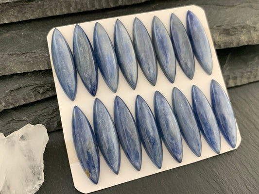 Blue Kyanite marquise 8x29-30mm cabochon - Calibrated cabochons