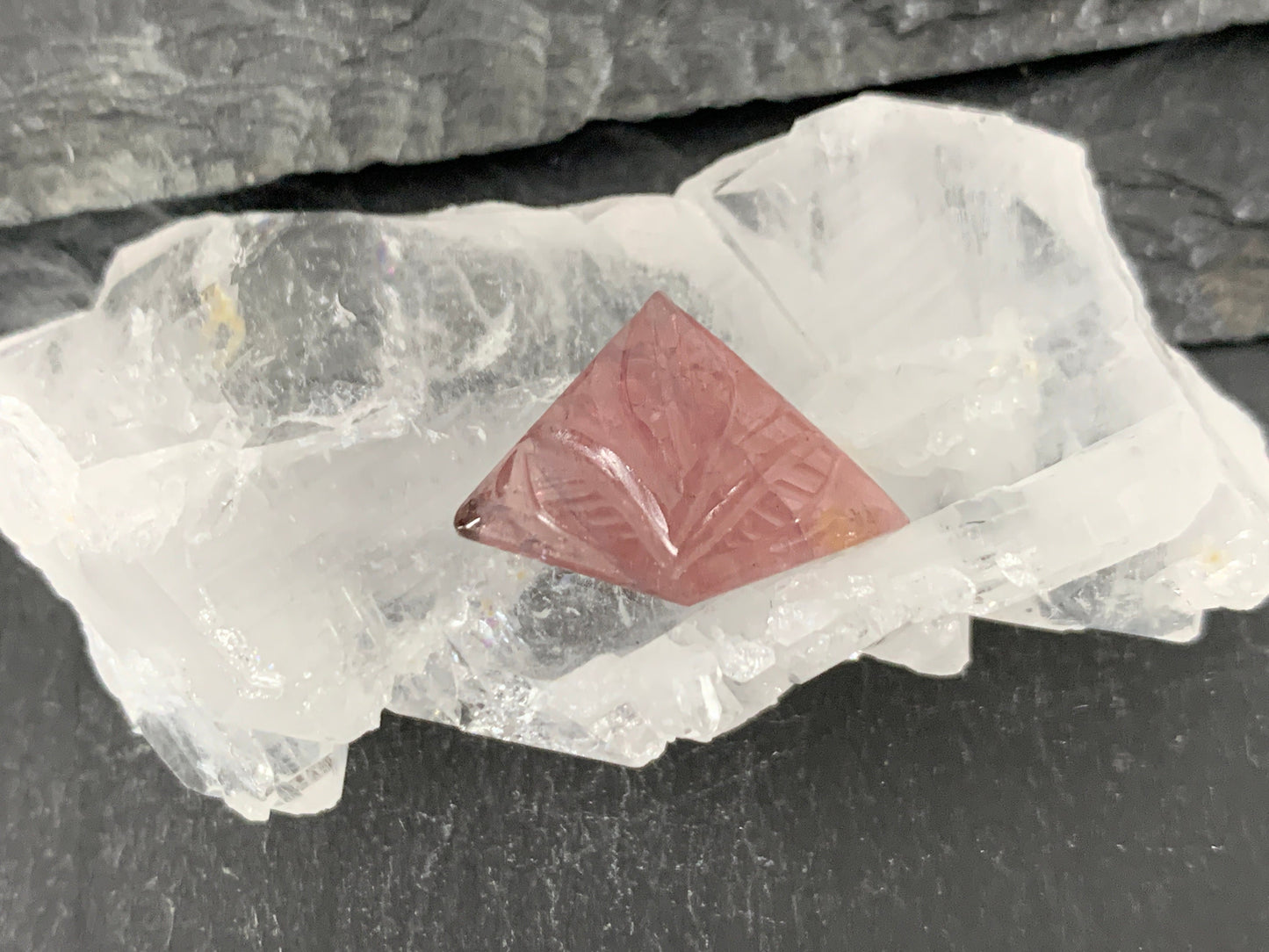 Carved Tourmaline 13x18x4mm cabochon