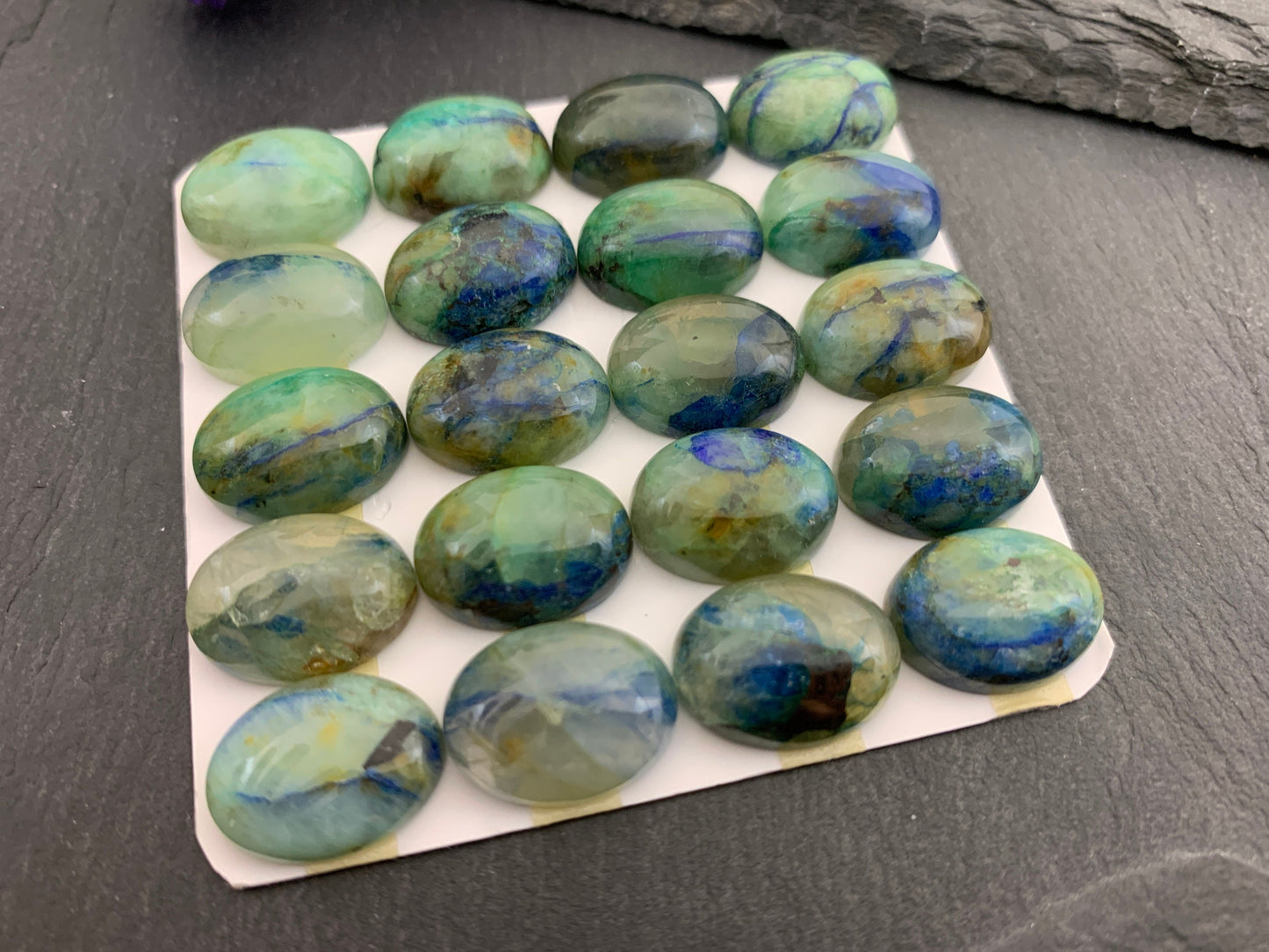 Chrysocolla Quartz oval 12x16mm cabochon - Calibrated cabochons