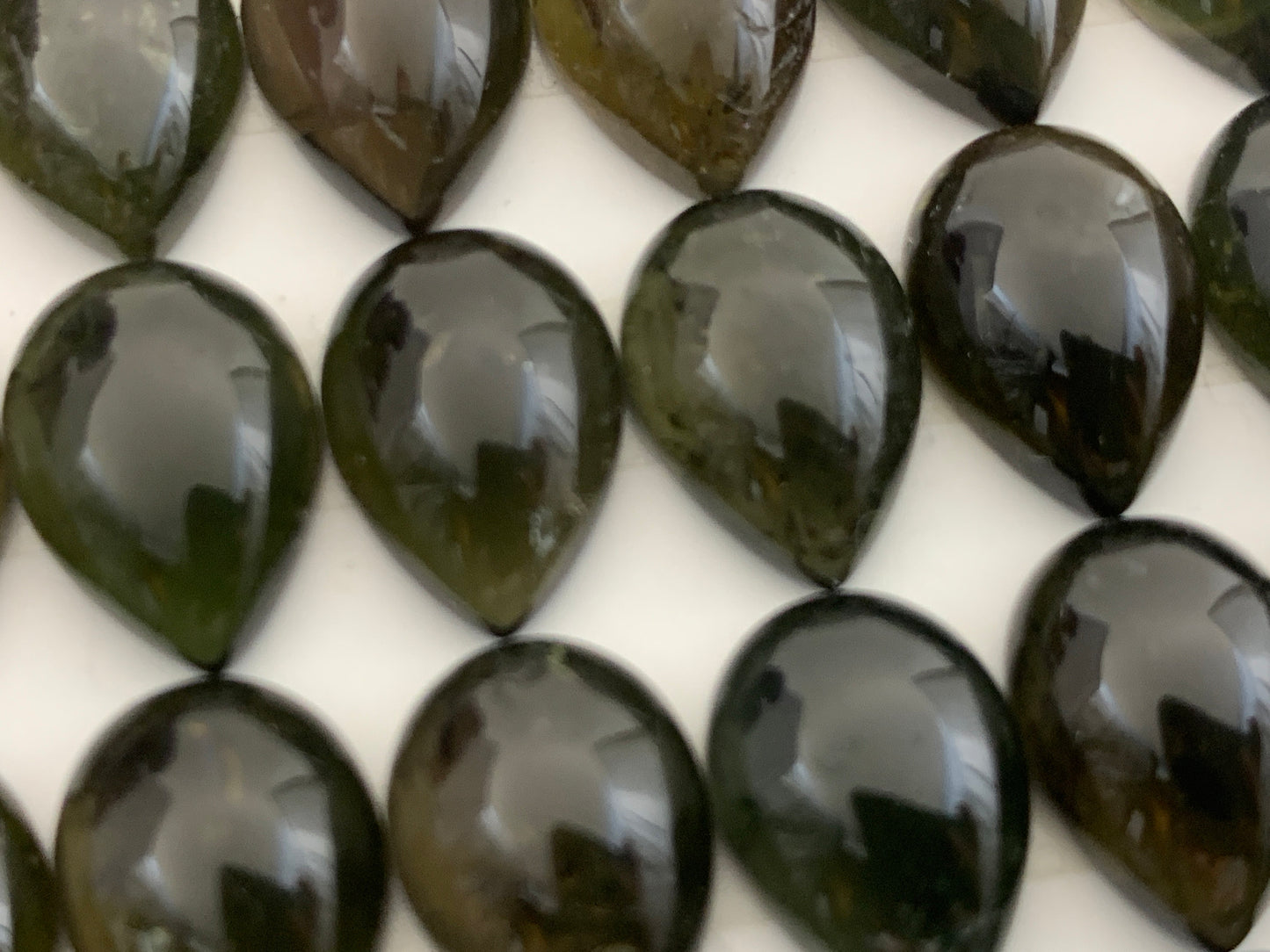 Smokey Green Tourmaline pear 10x14mm cabochon - Calibrated cabochons