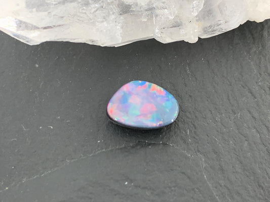 Australian Opal doublet 6x9x4mm cabochon