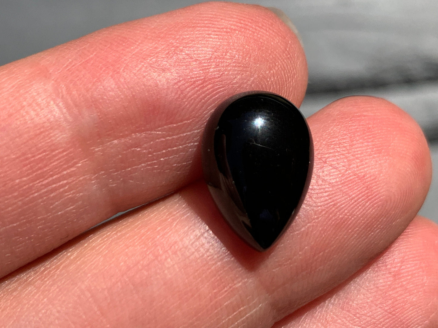 Black Spinel pear 10x14mm cabochon - Calibrated cabochons