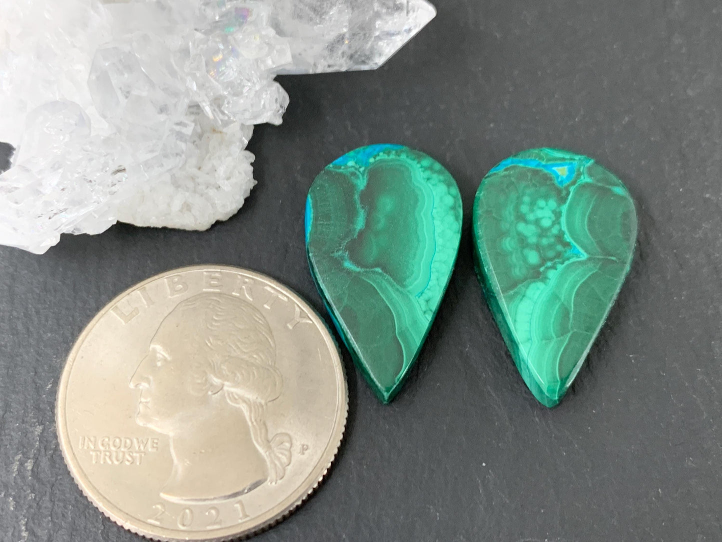 Malachite pear 14x23x4.5mm cabochon pair
