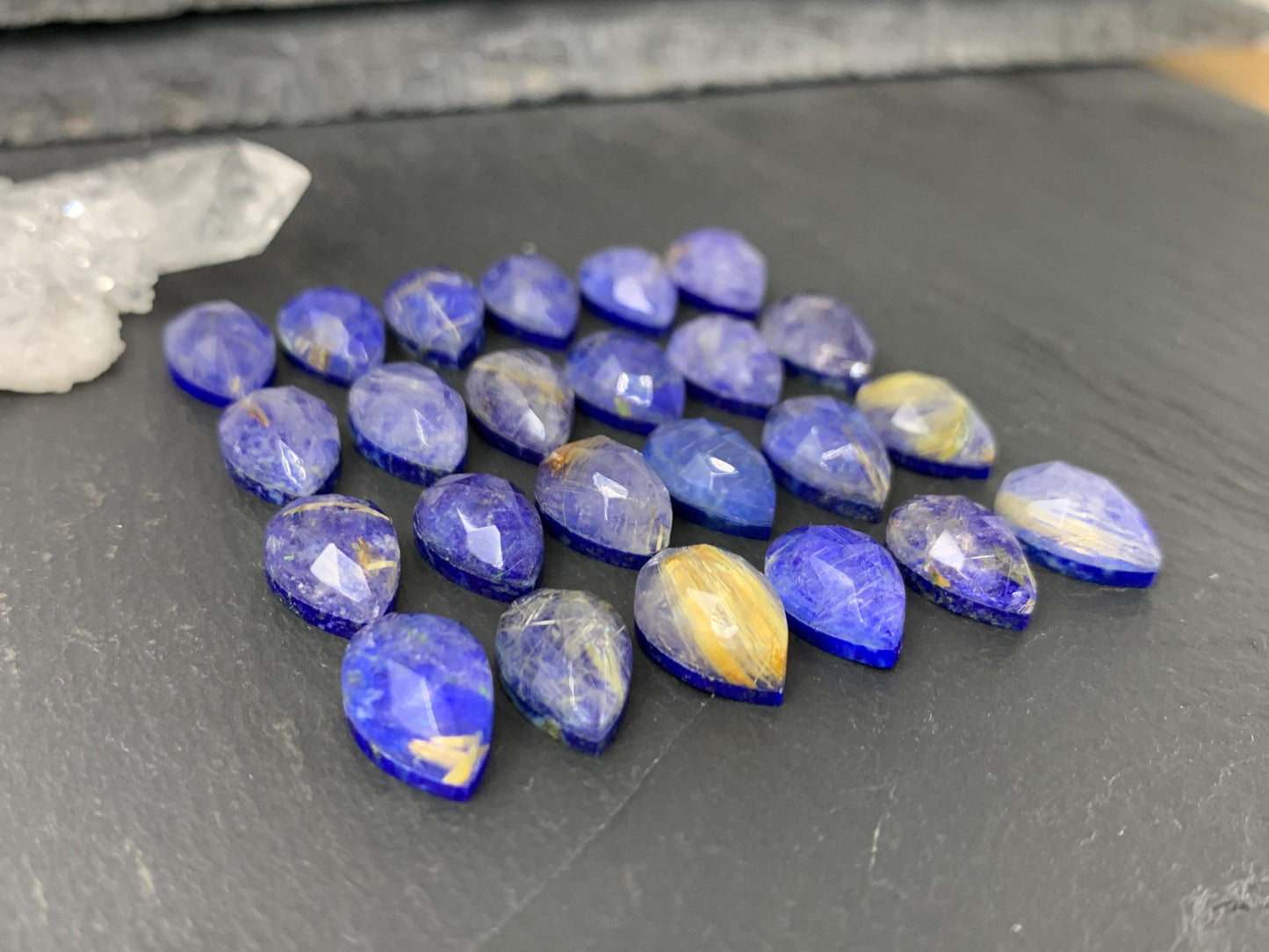 Faceted Gold Rutilated Quartz & Lapis Lazuli pear 8x12mm cabochon - Doublet cabochons