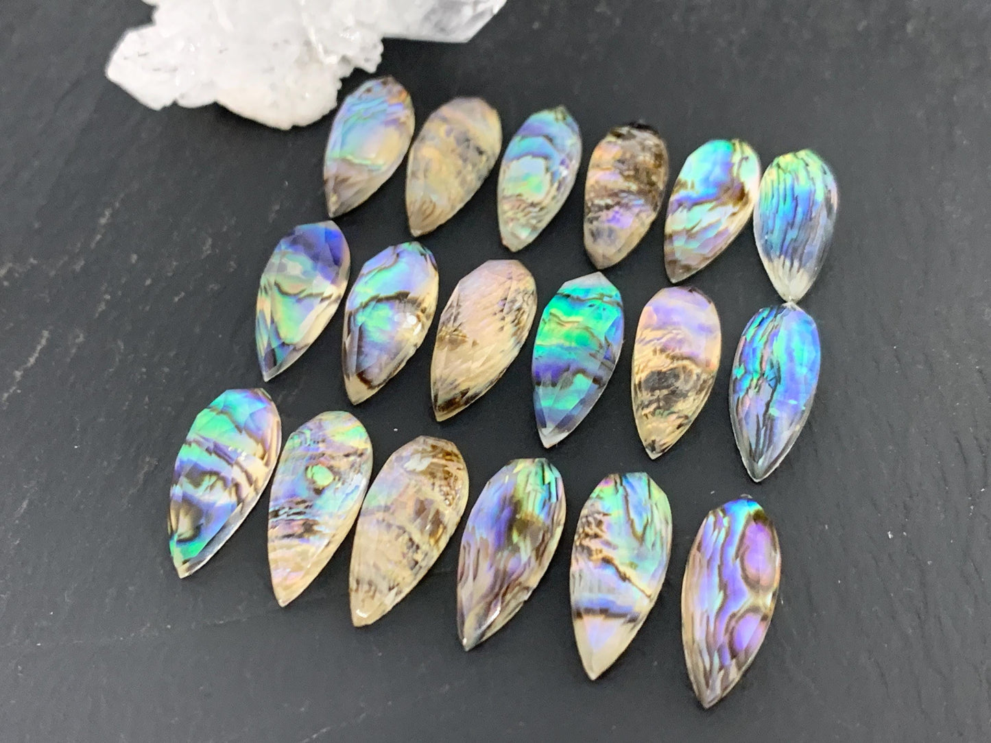 Faceted Abalone Crystal pear 8x20mm cabochon - Doublet cabochons