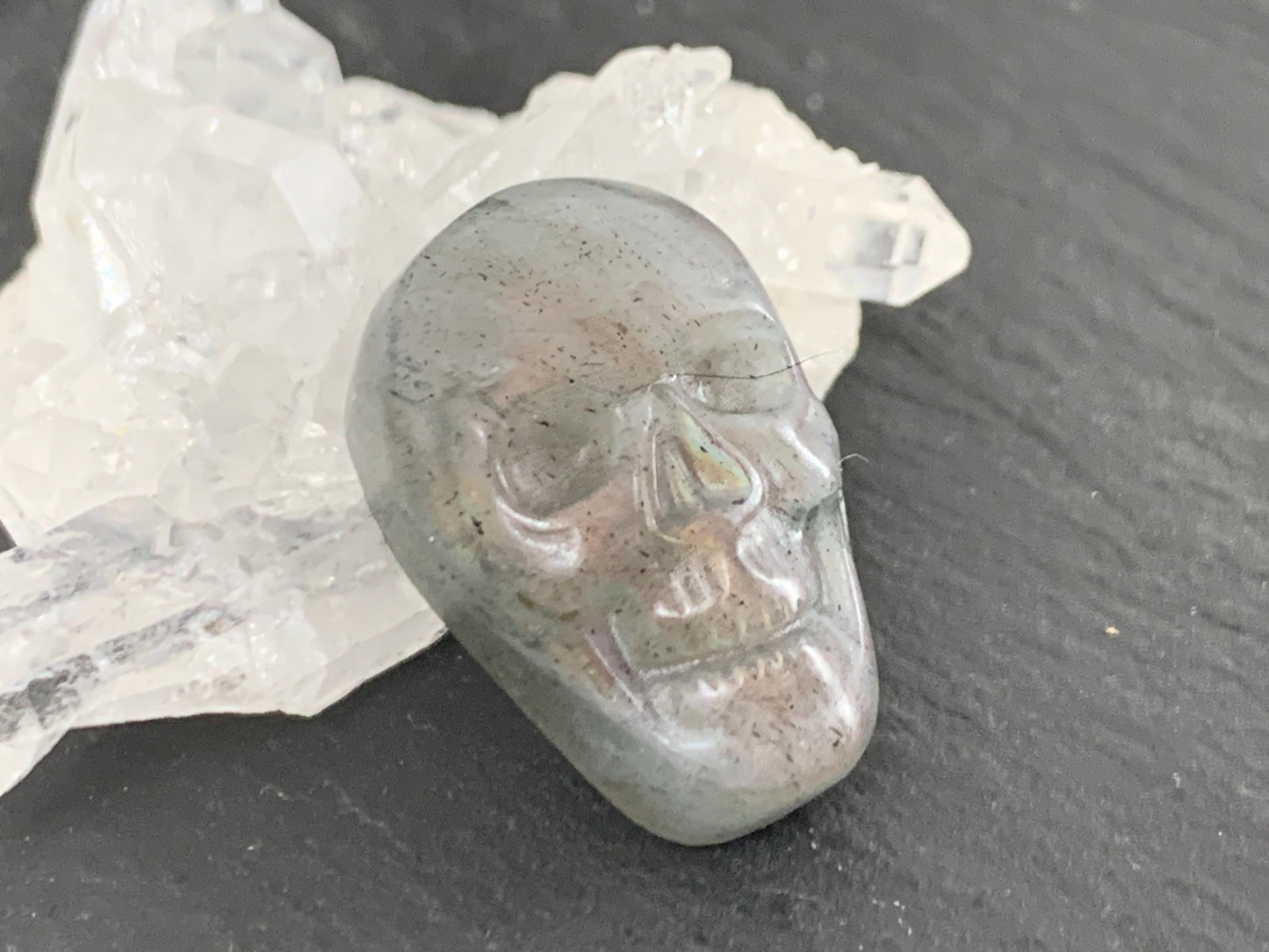 Labradorite Skull Cabochon 14x22mm – Natural Green Stone Gemstone Carving