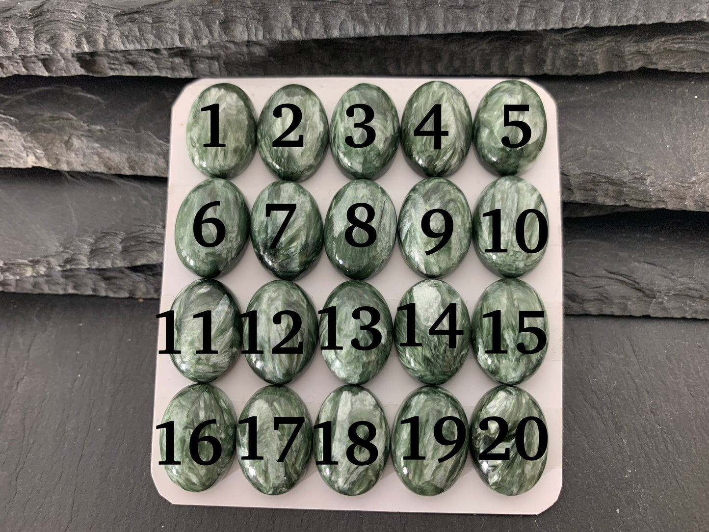 Seraphinite oval 13x18mm cabochon - Calibrated cabochons