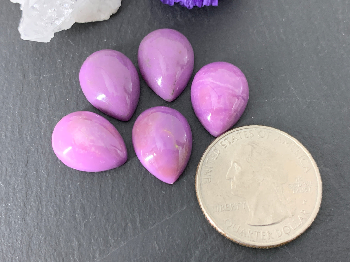 Phosphosiderite pear cabochon 12x16mm - Calibrated Cabochons