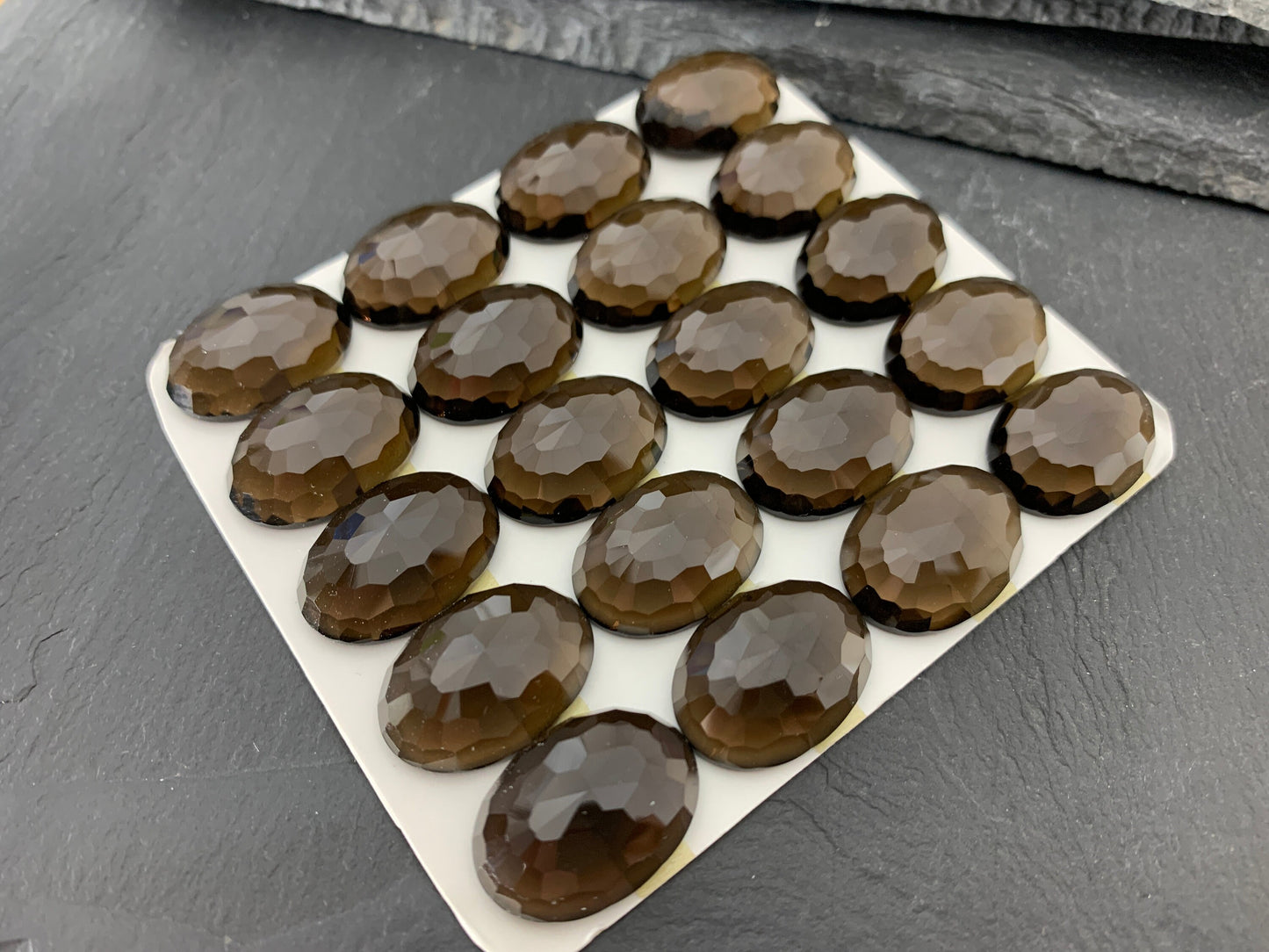 Faceted Smokey Quartz oval 16x22mm cabochon - Calibrated cabochons