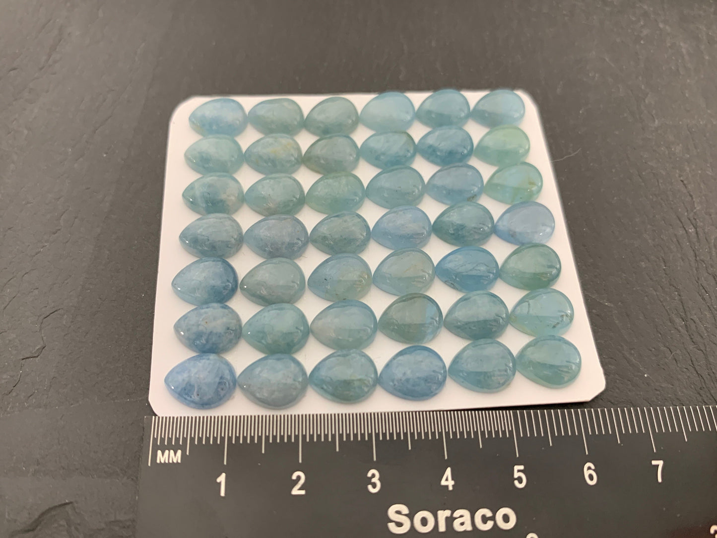 Aquamarine pear 8x10mm cabochon - Calibrated cabochons