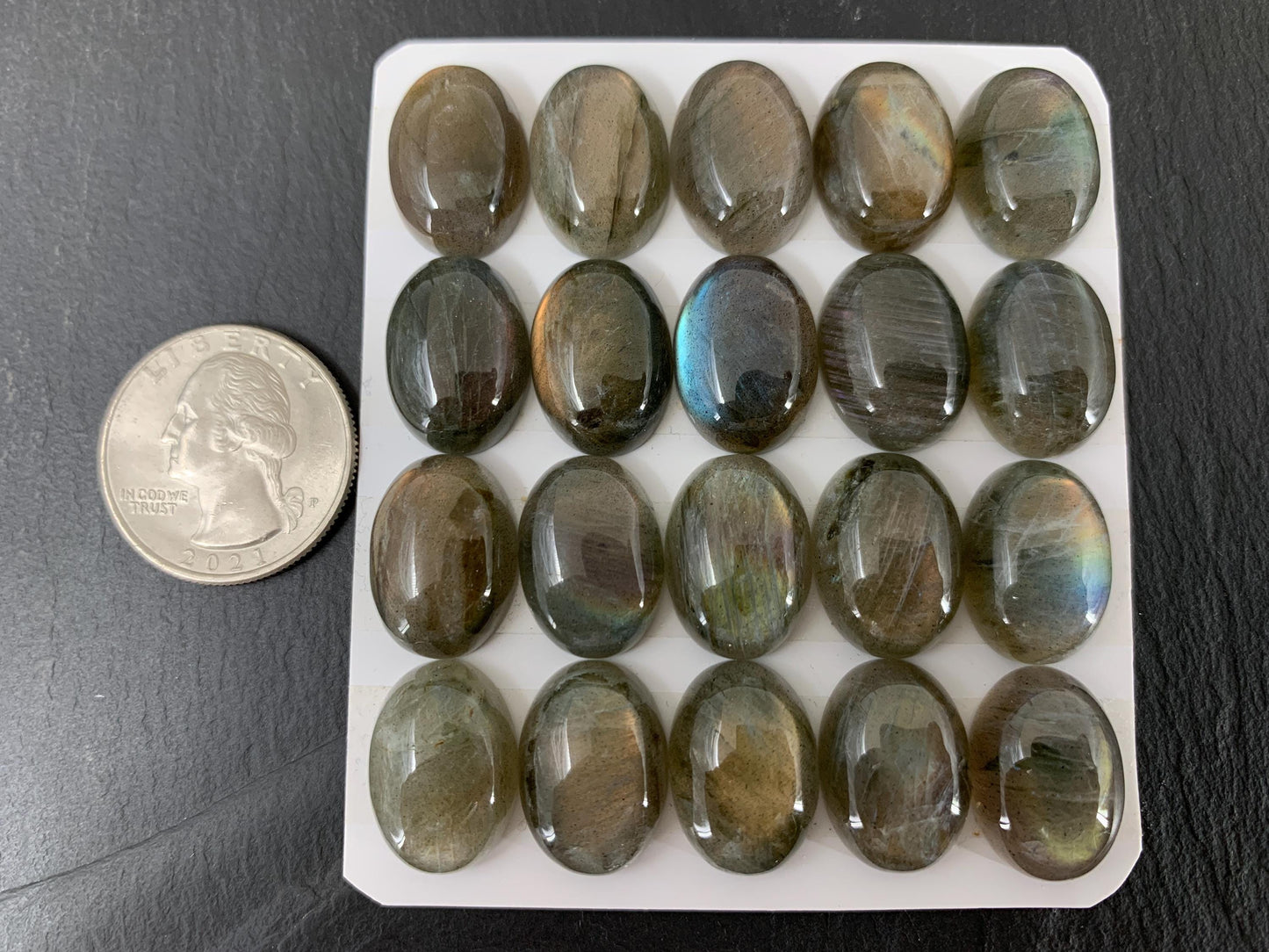 Labradorite oval 13x18mm cabochon - Calibrated cabochons