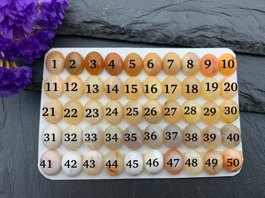 Mexican Opal oval 8x10mm cabochon