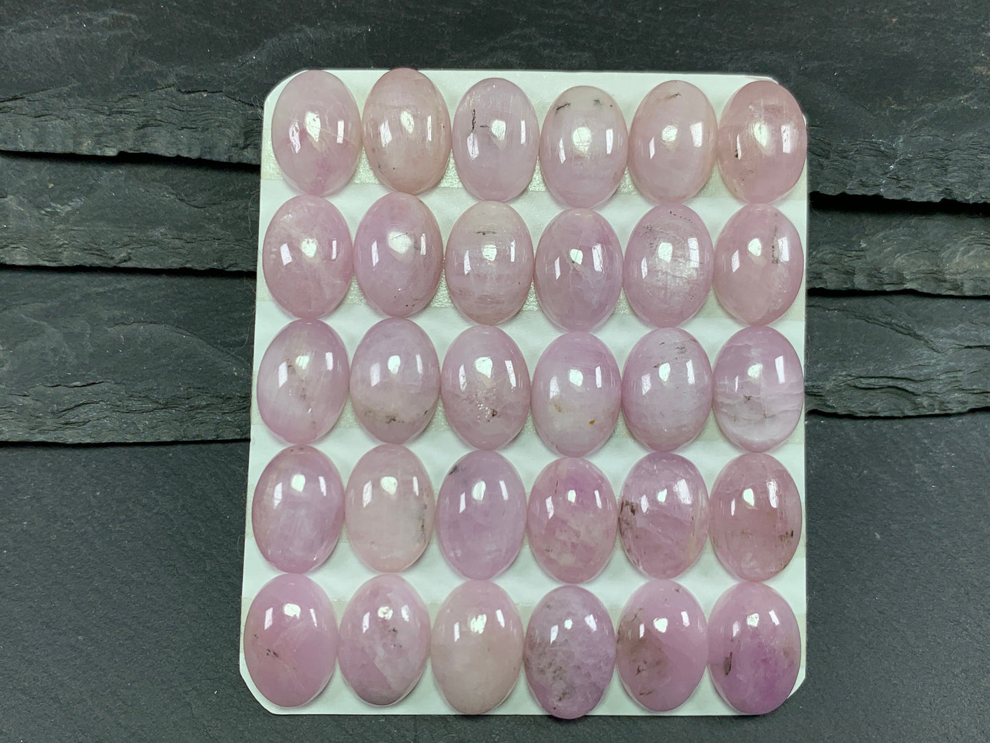 Kunzite oval 10x14mm cabochon - Calibrated. cabochons