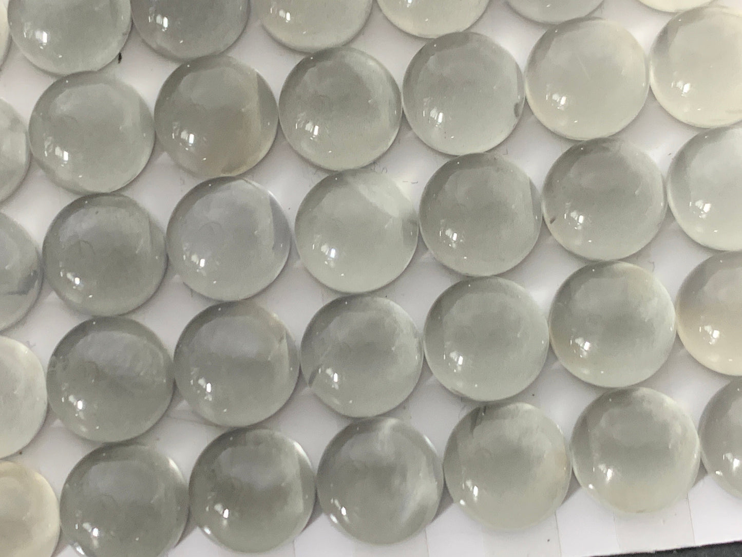 Grey Moonstone round 10mm cabochon - Calibrated cabochons