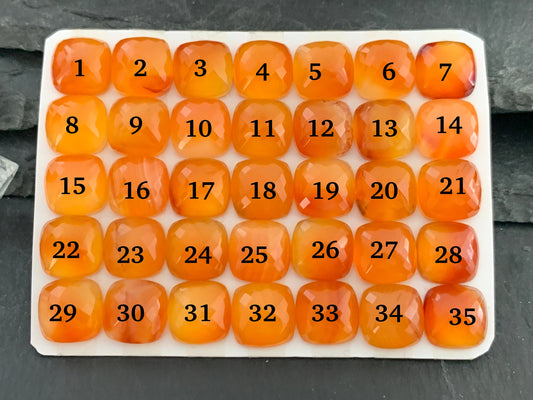 Faceted Carnelian square cushion 10mm cabochon - Calibrated cabochons