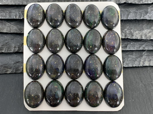 Andamooka Black Opal 13x18mm Cabochon: Oval Matrix Opal