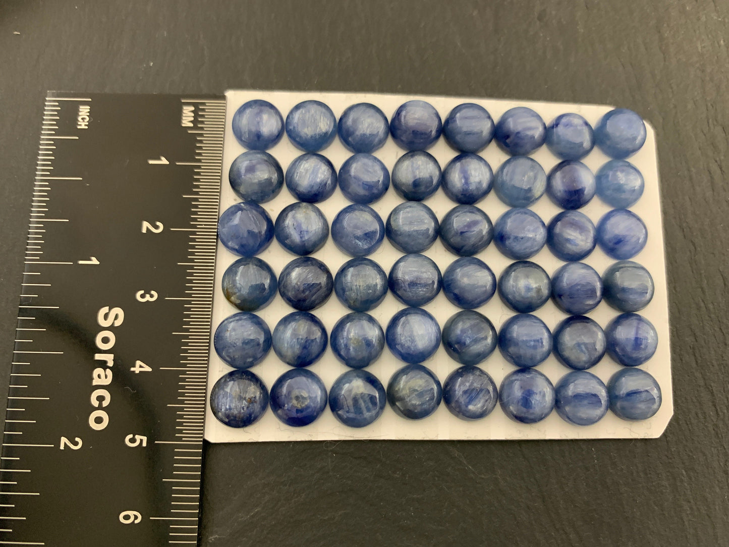 Kyanite round 8mm cabochon - Calibrated cabochons