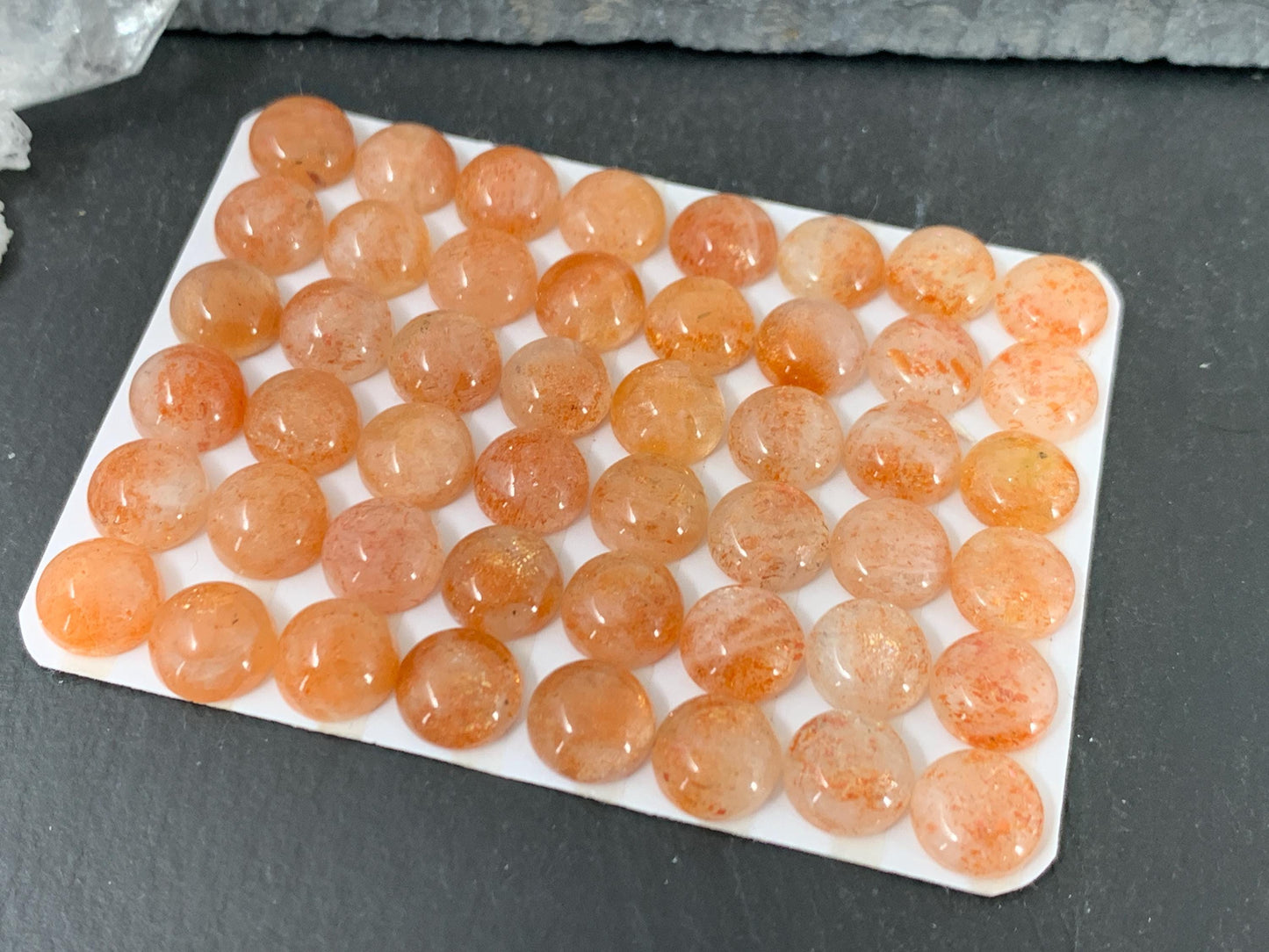 Sunstone round 8mm cabochon - Calibrated cabochons