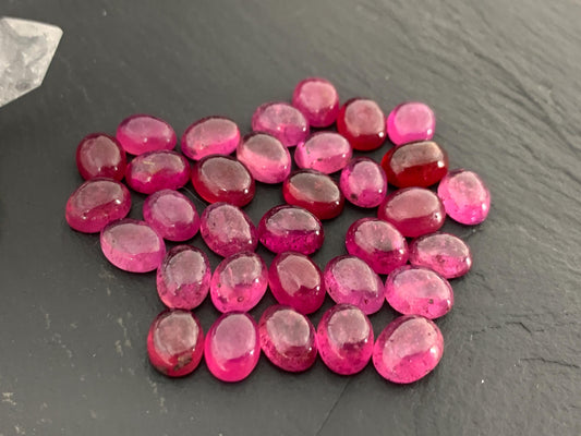 Thailand Pink Sapphire oval 7-10mm long cabochon