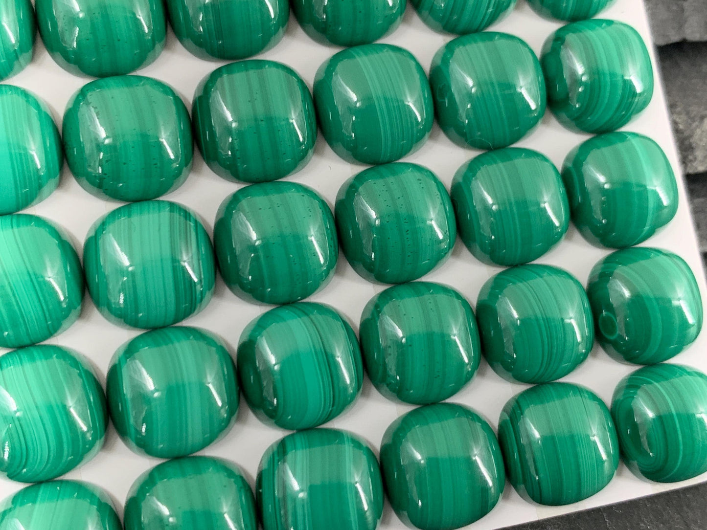 Malachite square cushion 12mm cabochon - Calibrated cabochons