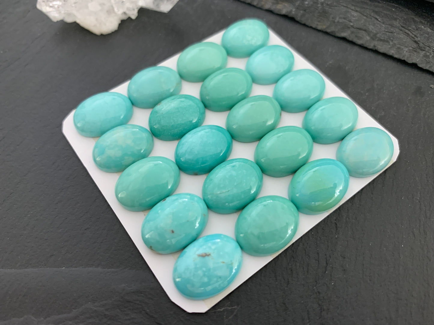 Turquoise Oval 12x16mm cabochon - Calibrated cabochons
