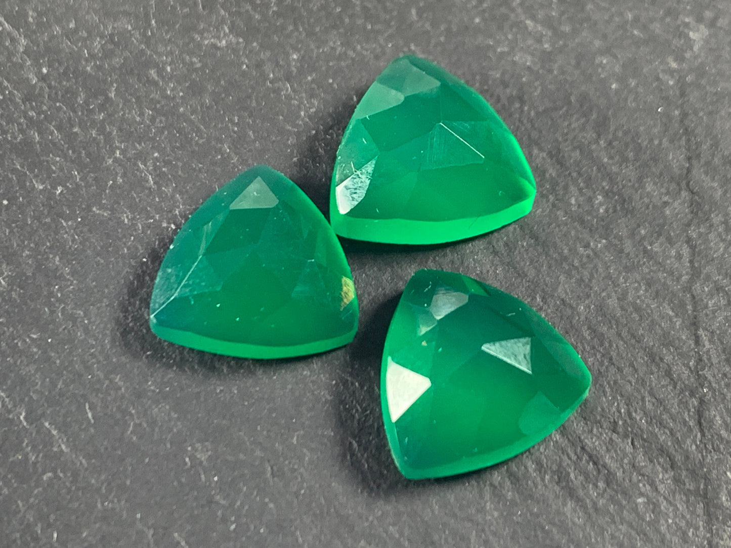 Faceted Onyx triangle 12mm cabochon