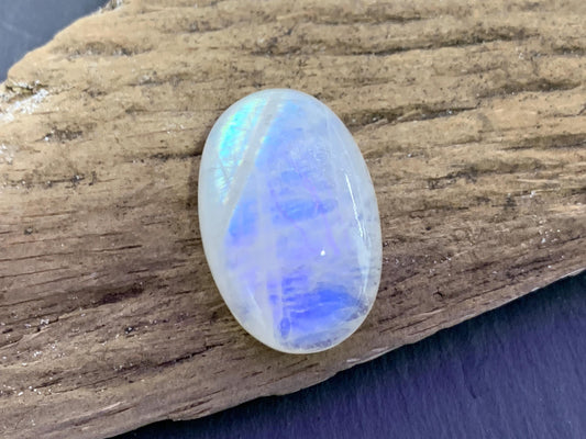 Rainbow Moonstone oval 29x20x9mm cabochon