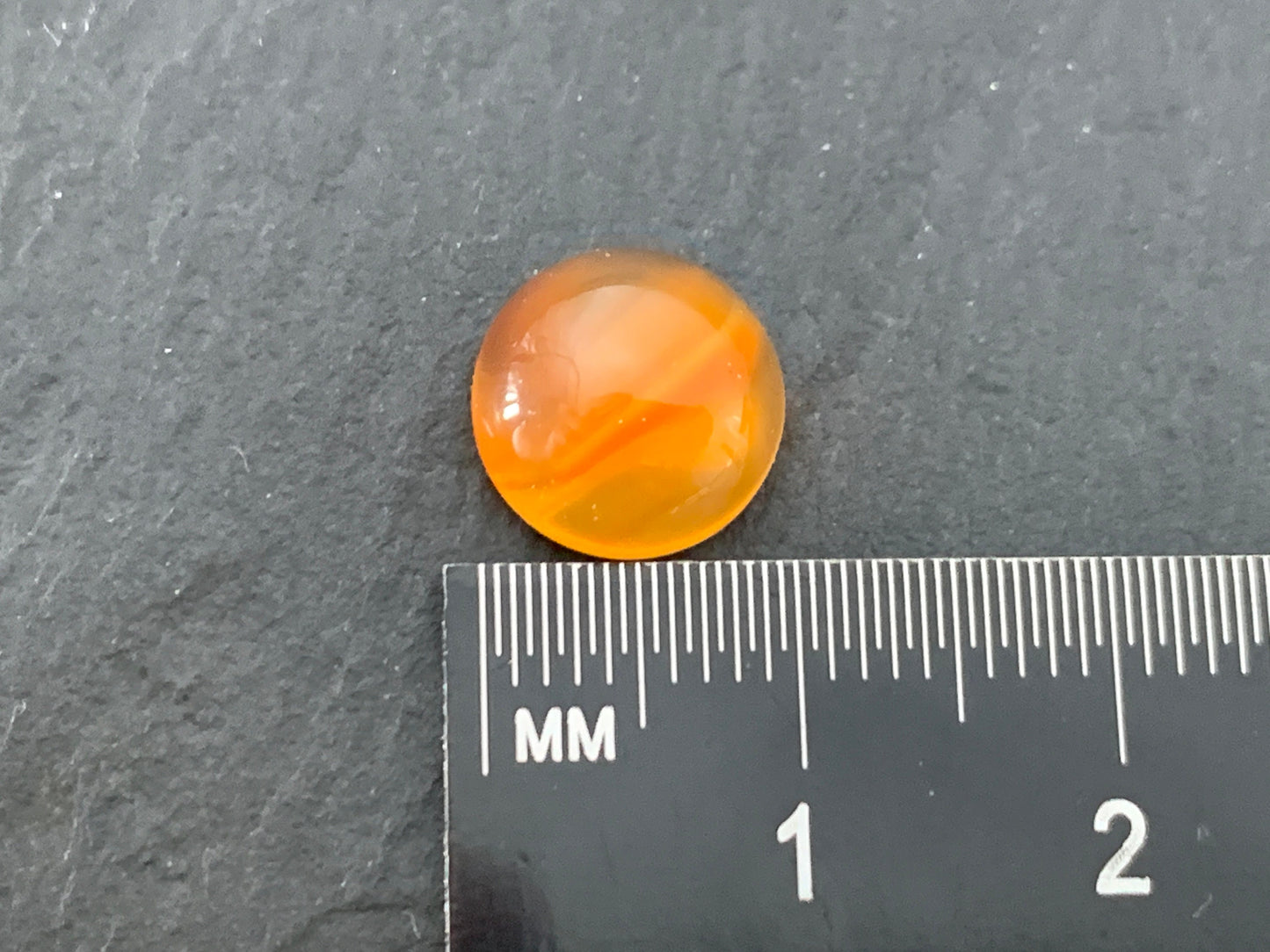 Carnelian round 10mm cabochon - Calibrated cabochons