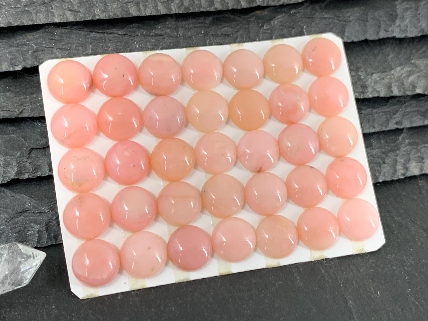Pink Opal round 10mm cabochon - Calibrated cabochons