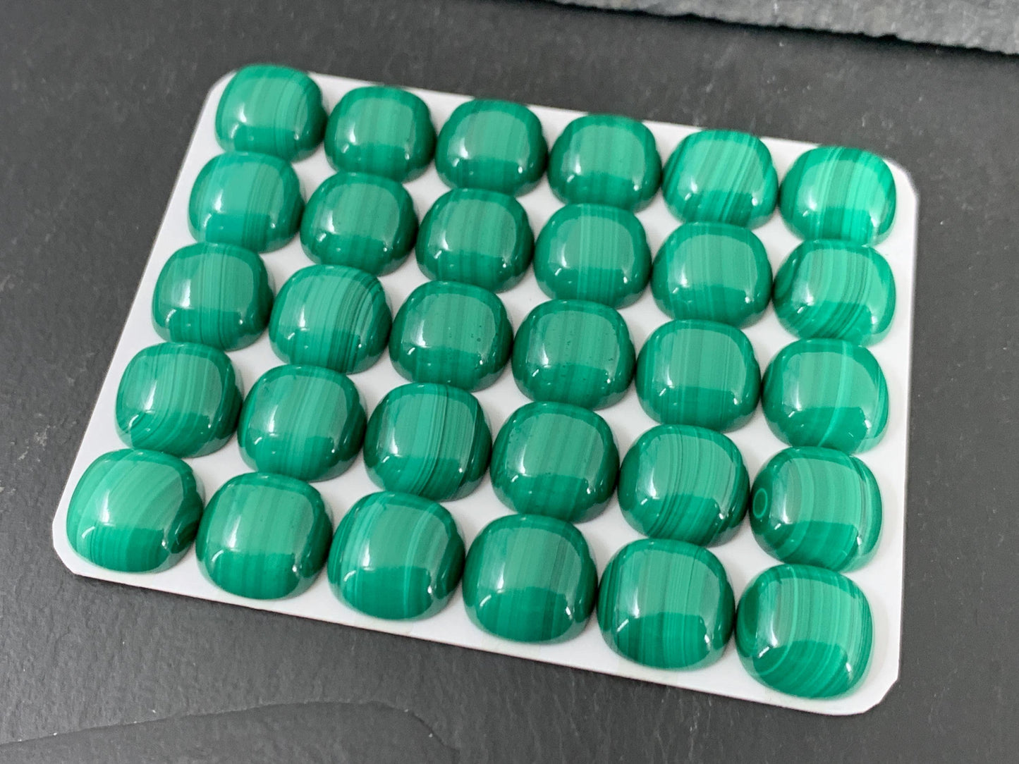 Malachite square cushion 12mm cabochon - Calibrated cabochons