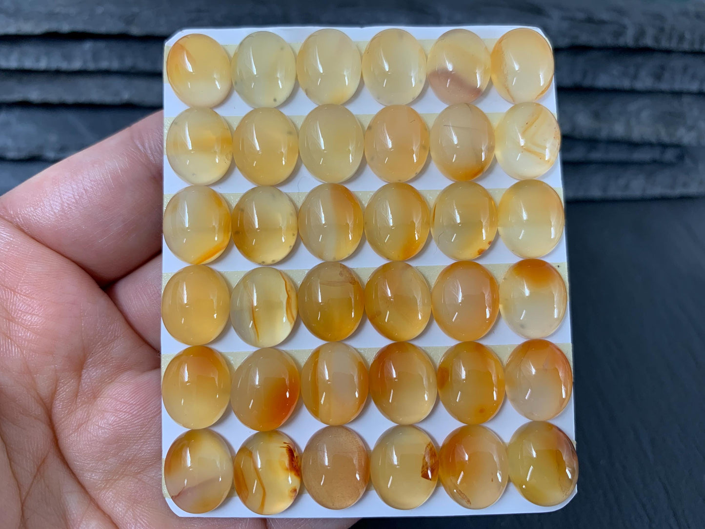Carnelian oval 10x12mm cabochon - Calibrated cabochons