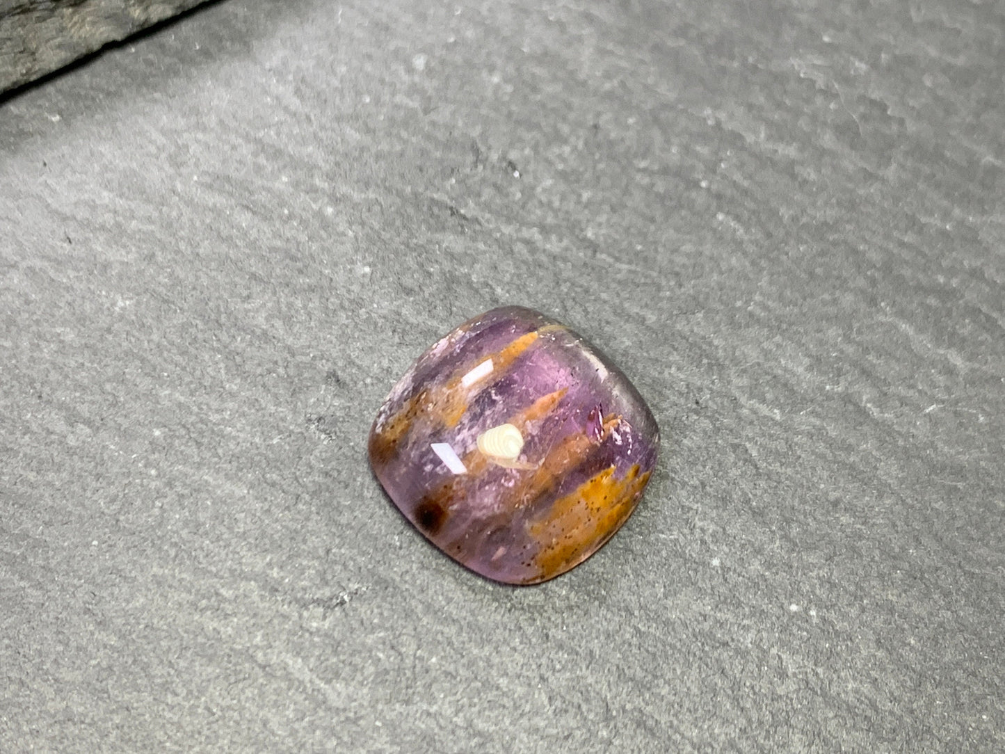 Amethyst Cacoxenite square cushion 12x12mm Cabochon - Calibrated cabochons
