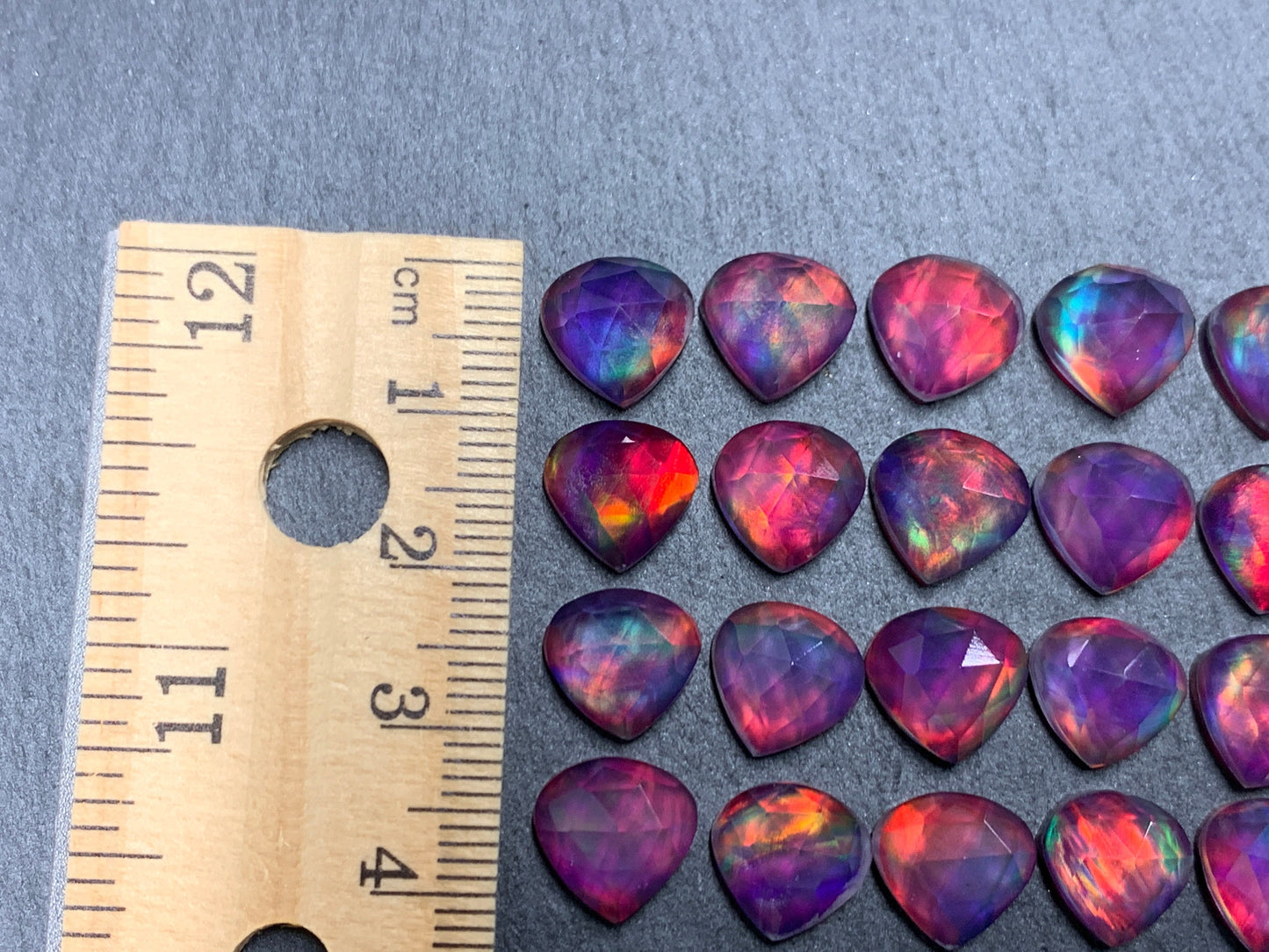 Faceted Aurora Opal pear 10mm cabochon - Doublet cabochons