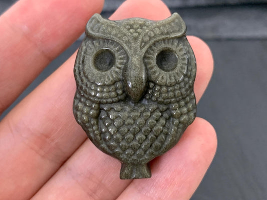 Gold Obsidian owl cabochon carving